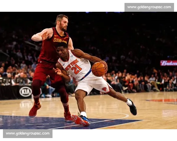 骑士对决勇士经典回放全场焦点瞬间深度解析攻防博弈与关键球盘点