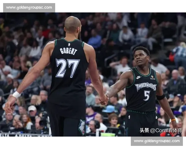 马刺对决鹈鹕西部新生力量碰撞赛场格局引人关注青春速度与战术博弈