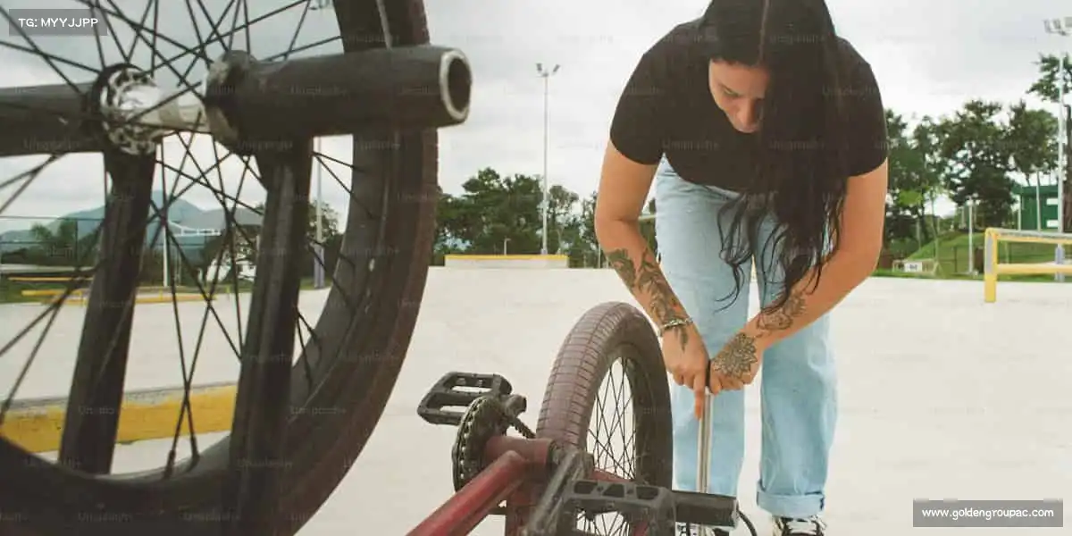 <strong>必一运动</strong>🧗‍♂️向上攀登，永不止步 —— 用勇气和毅力征服每一座 “高峰”！